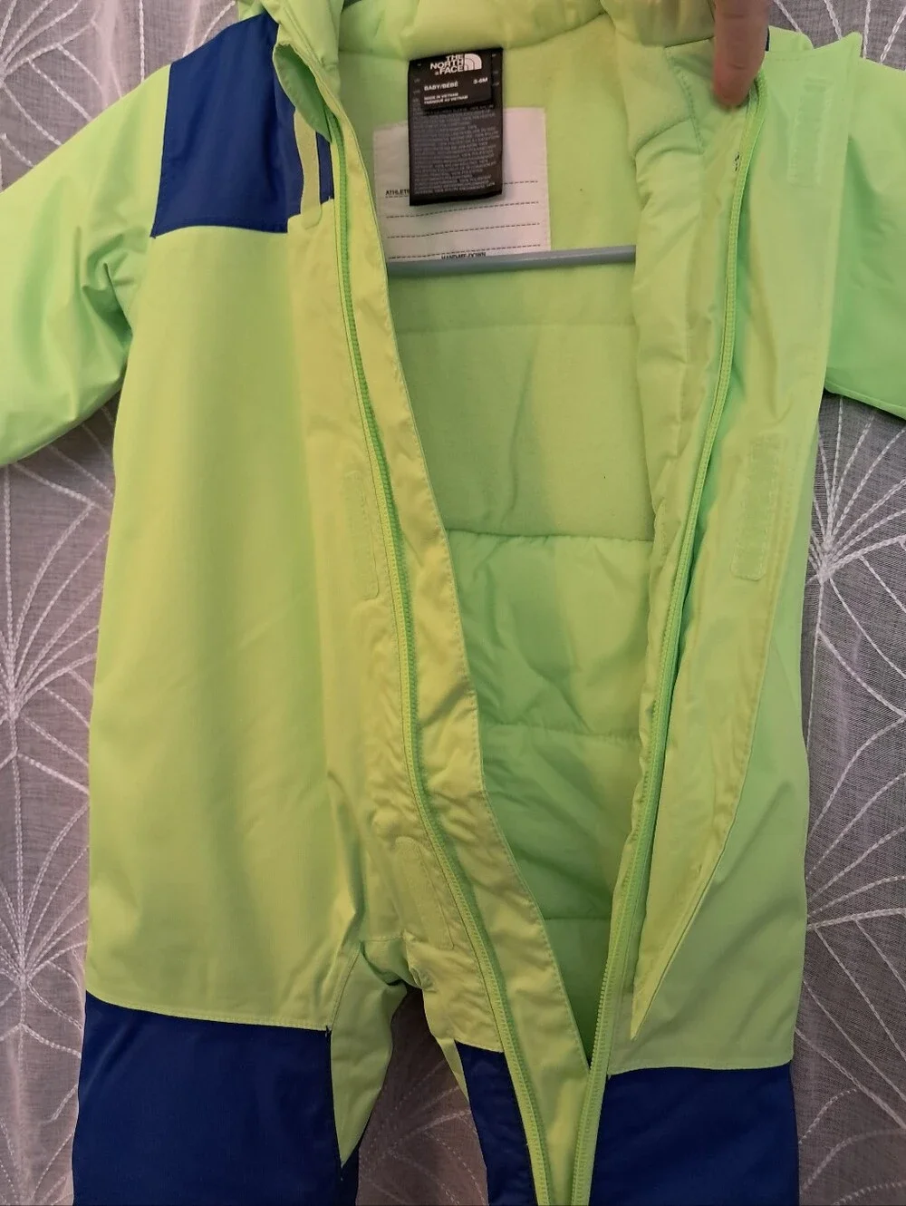 NWT The North Face brand Little kids size 3-6 months, snow suit